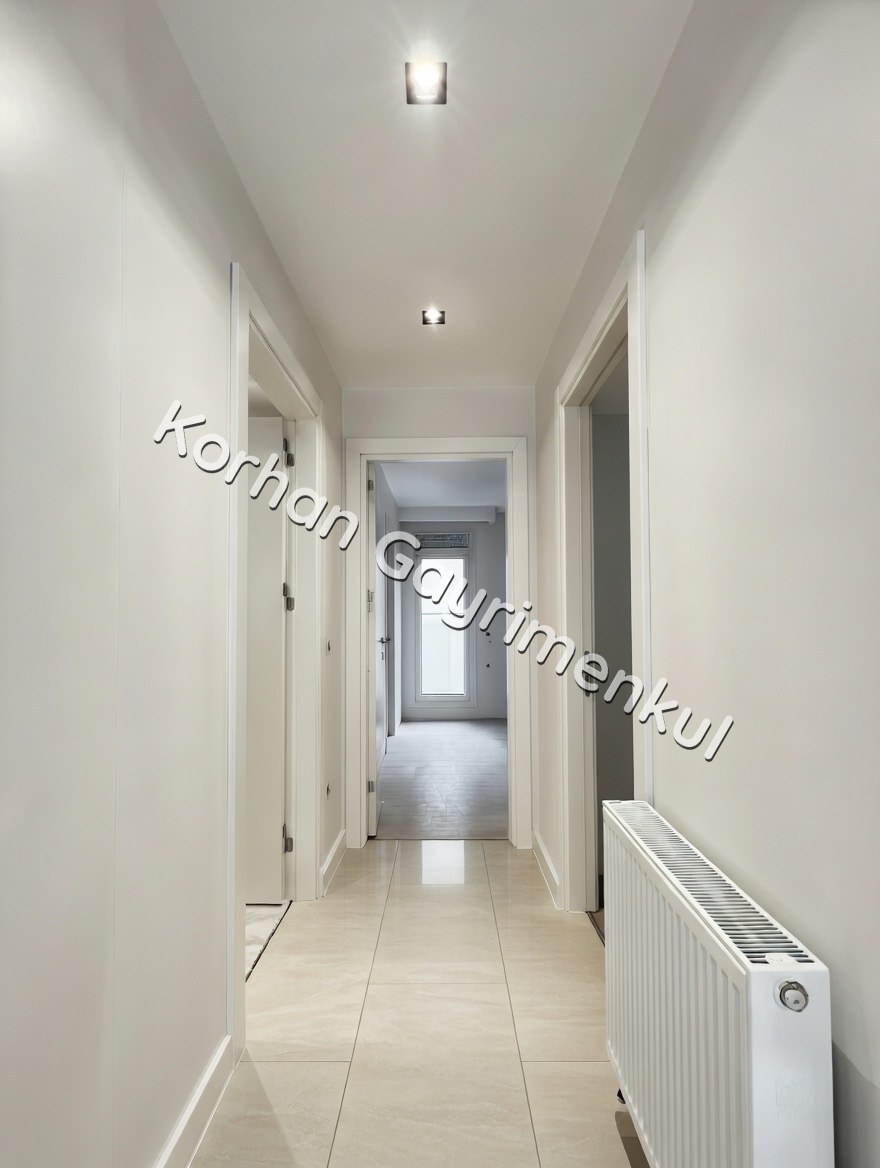 CADDEBOSTAN SAHİLDE BALKONLU EBEVEYN BANYOLU 68M2 NET 2+1 SIFIR