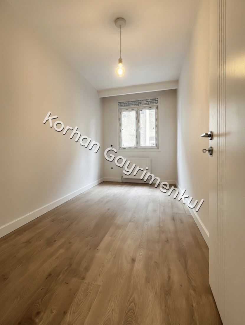 CADDEBOSTAN SAHİLDE BALKONLU EBEVEYN BANYOLU 68M2 NET 2+1 SIFIR