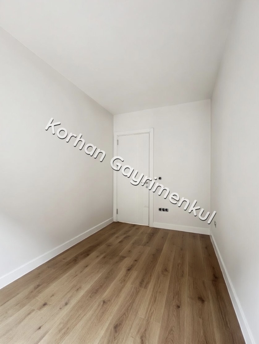 CADDEBOSTAN SAHİLDE BALKONLU EBEVEYN BANYOLU 68M2 NET 2+1 SIFIR