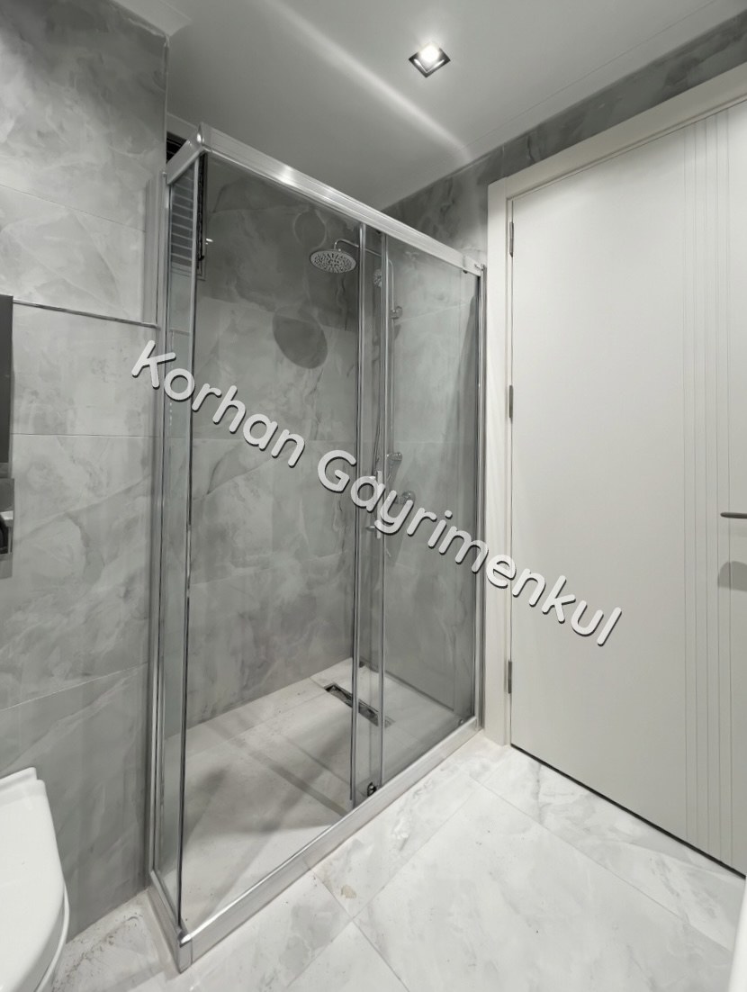 CADDEBOSTAN SAHİLDE BALKONLU EBEVEYN BANYOLU 68M2 NET 2+1 SIFIR