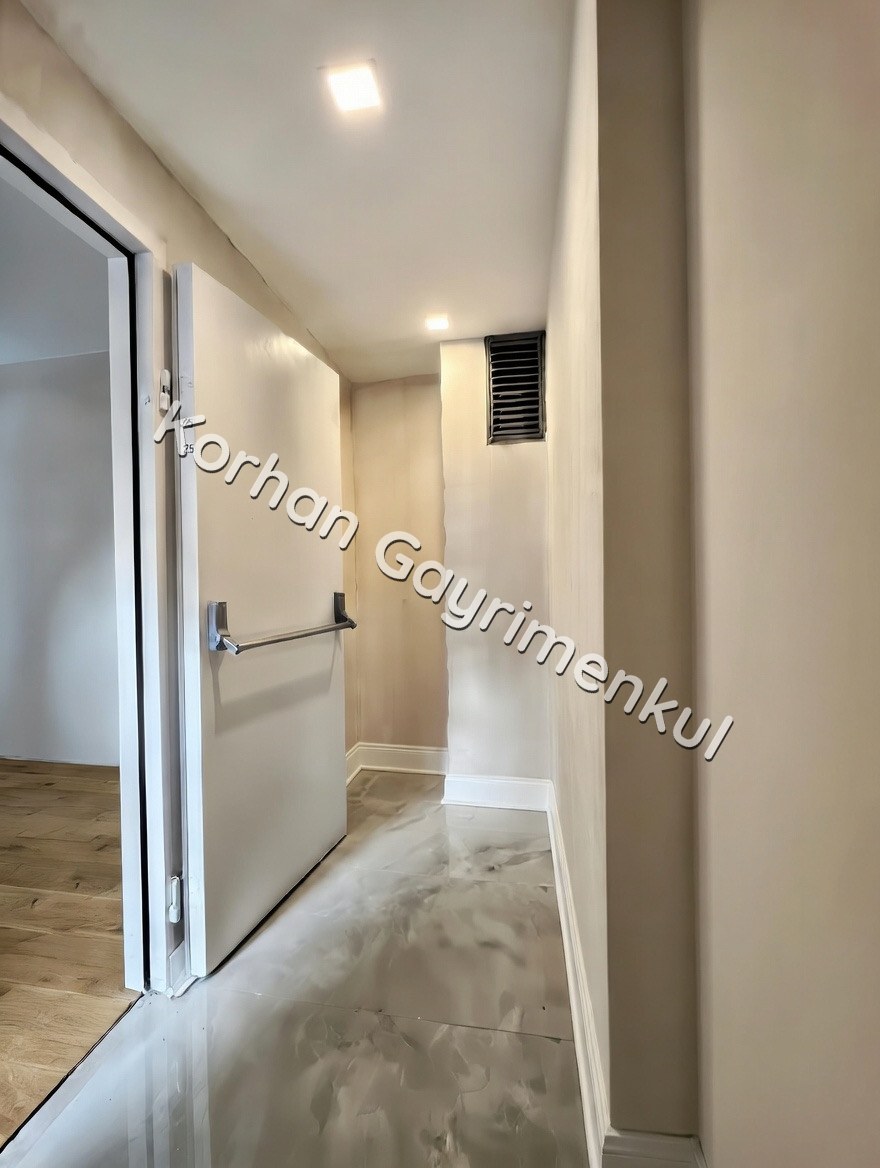 CADDEBOSTAN SAHİLDE BALKONLU EBEVEYN BANYOLU 68M2 NET 2+1 SIFIR
