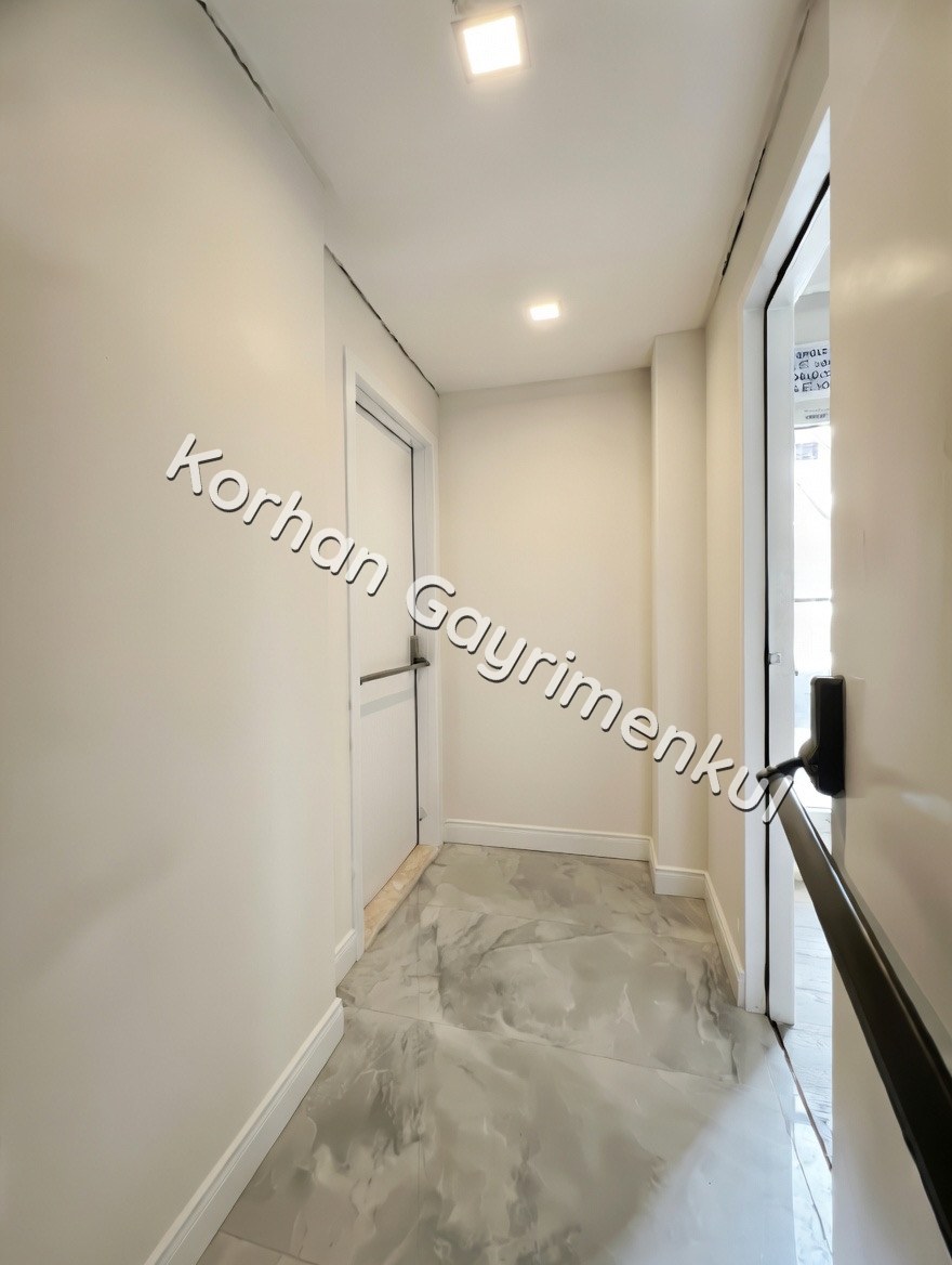 CADDEBOSTAN SAHİLDE BALKONLU EBEVEYN BANYOLU 68M2 NET 2+1 SIFIR