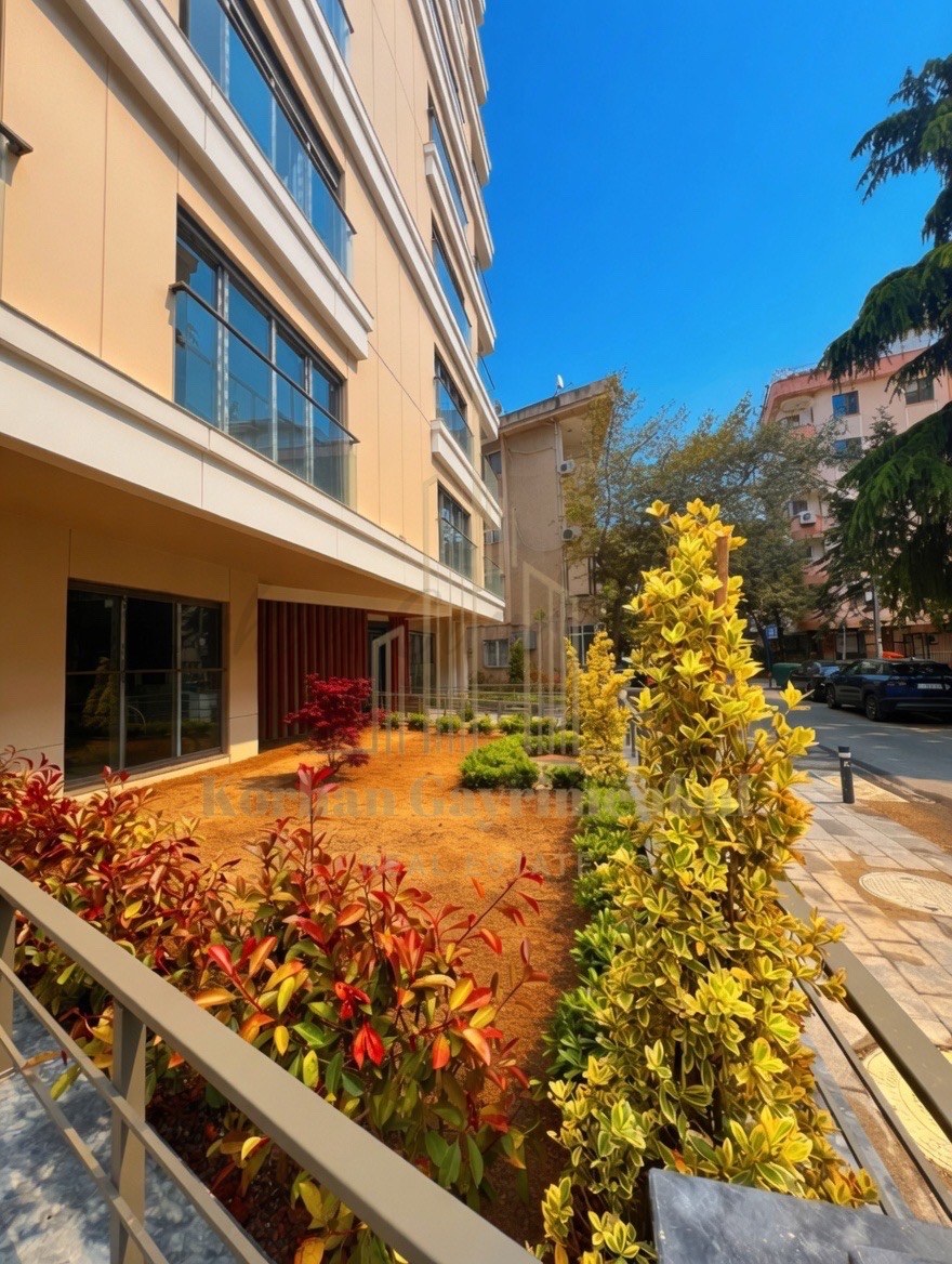 CADDEBOSTAN SAHİLDE BALKONLU EBEVEYN BANYOLU 68M2 NET 2+1 SIFIR