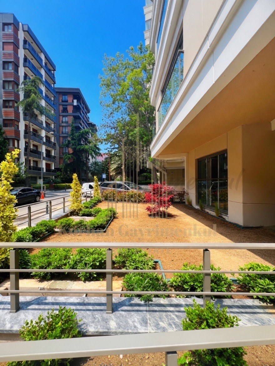 CADDEBOSTAN SAHİLDE BALKONLU EBEVEYN BANYOLU 68M2 NET 2+1 SIFIR