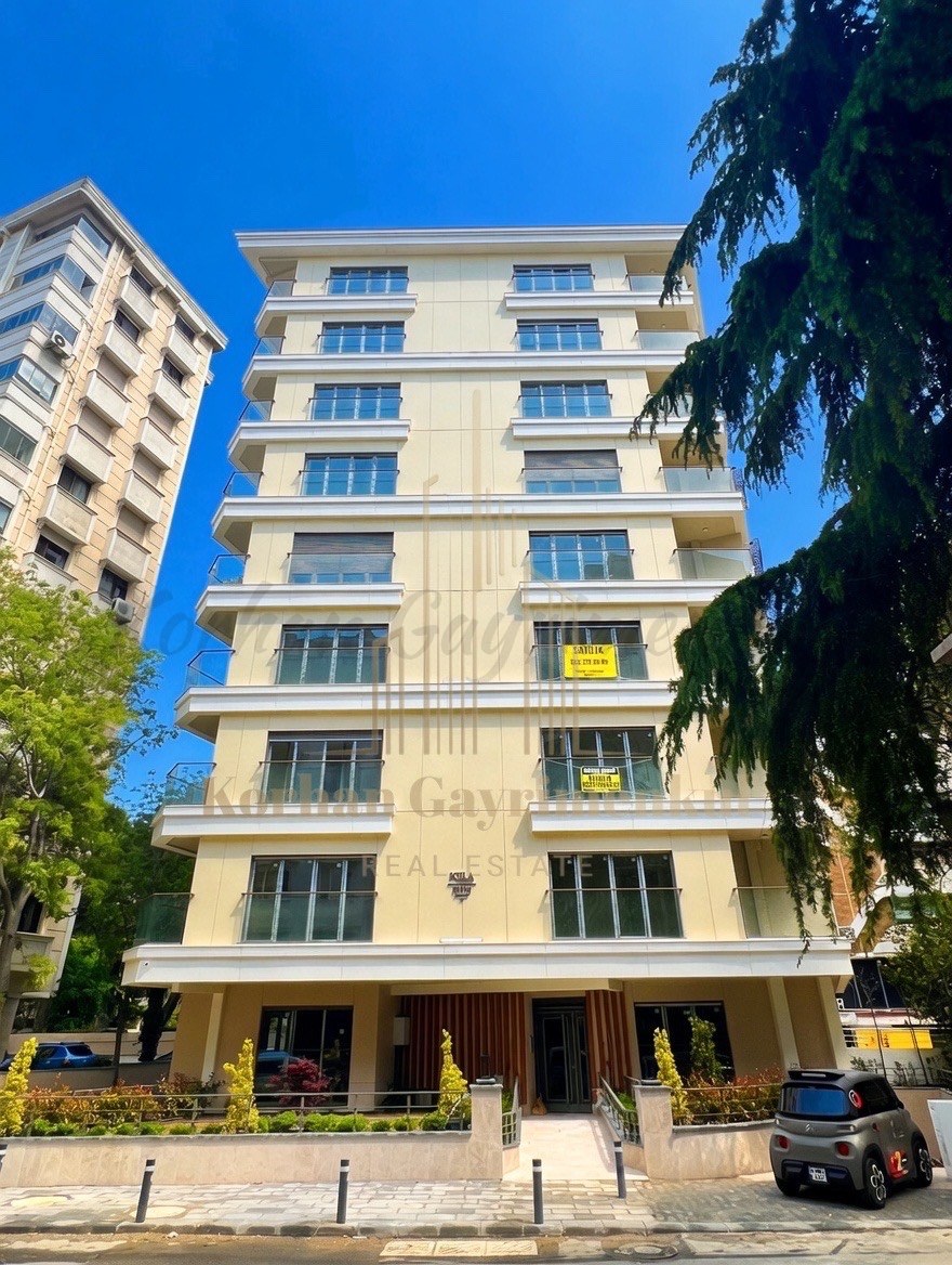 CADDEBOSTAN SAHİLDE BALKONLU EBEVEYN BANYOLU 68M2 NET 2+1 SIFIR