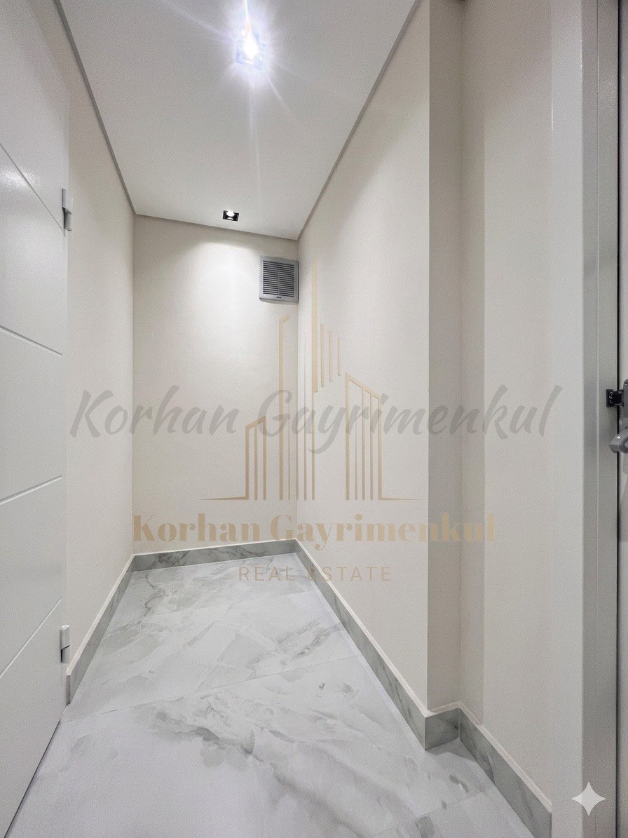 CADDEBOSTAN SAHİLDE BALKONLU EBEVEYN BANYOLU 68M2 NET 2+1 SIFIR