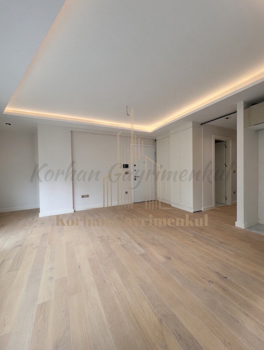 CADDEBOSTAN SAHİLDE BALKONLU EBEVEYN BANYOLU 68M2 NET 2+1 SIFIR
