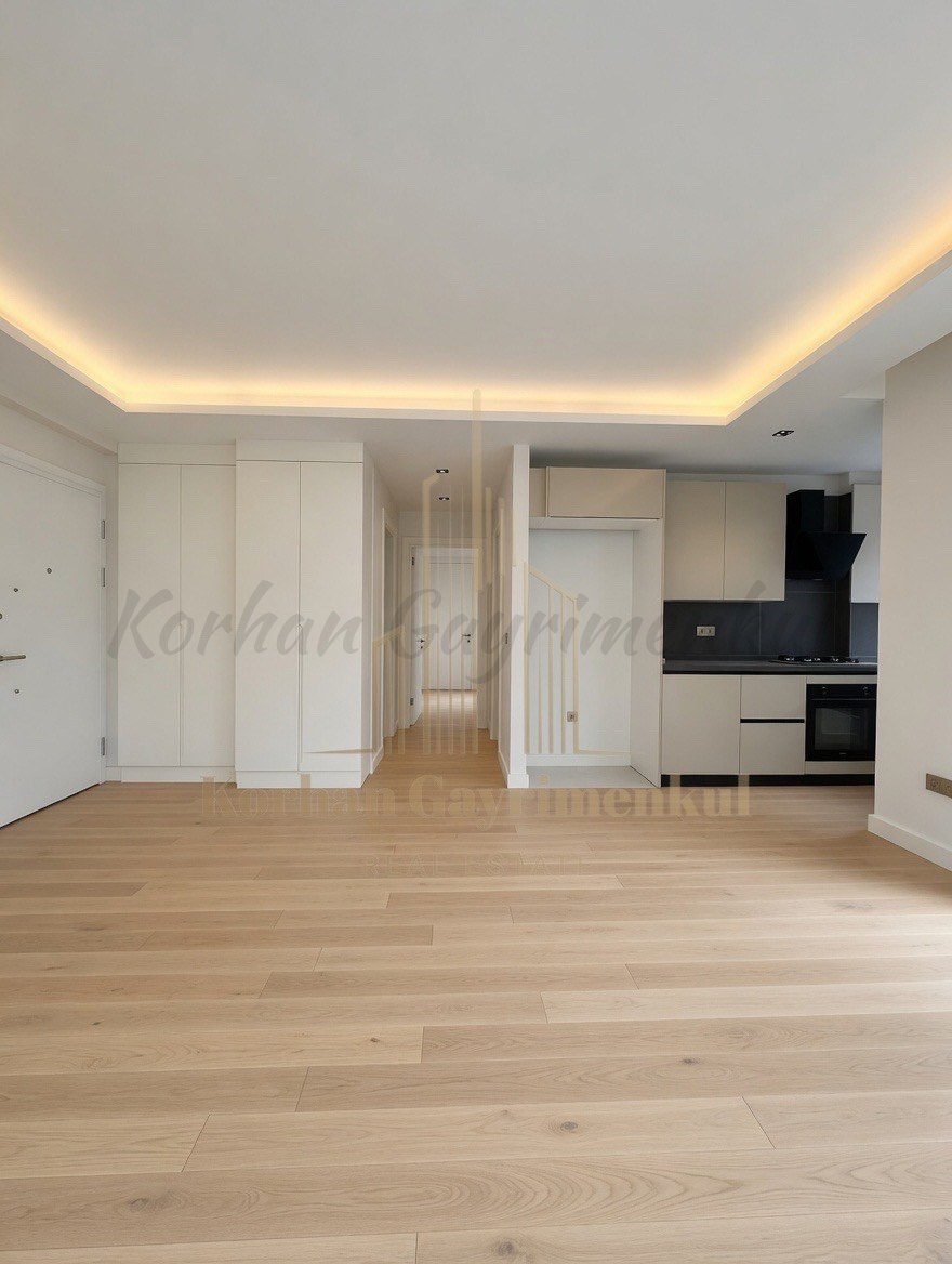 CADDEBOSTAN SAHİLDE BALKONLU EBEVEYN BANYOLU 68M2 NET 2+1 SIFIR