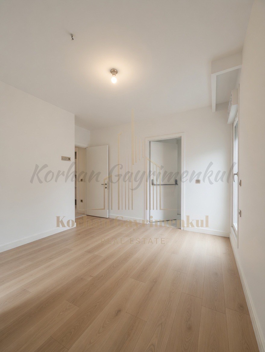 CADDEBOSTAN SAHİLDE BALKONLU EBEVEYN BANYOLU 68M2 NET 2+1 SIFIR