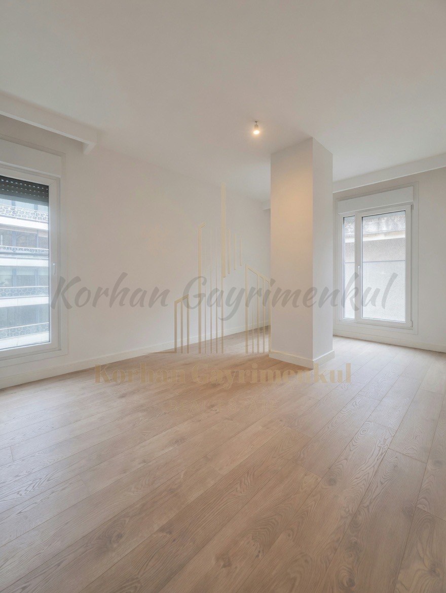 CADDEBOSTAN SAHİLDE BALKONLU EBEVEYN BANYOLU 68M2 NET 2+1 SIFIR