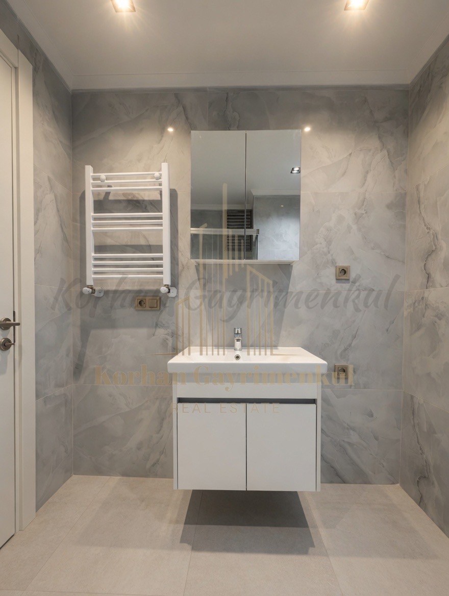 CADDEBOSTAN SAHİLDE BALKONLU EBEVEYN BANYOLU 68M2 NET 2+1 SIFIR
