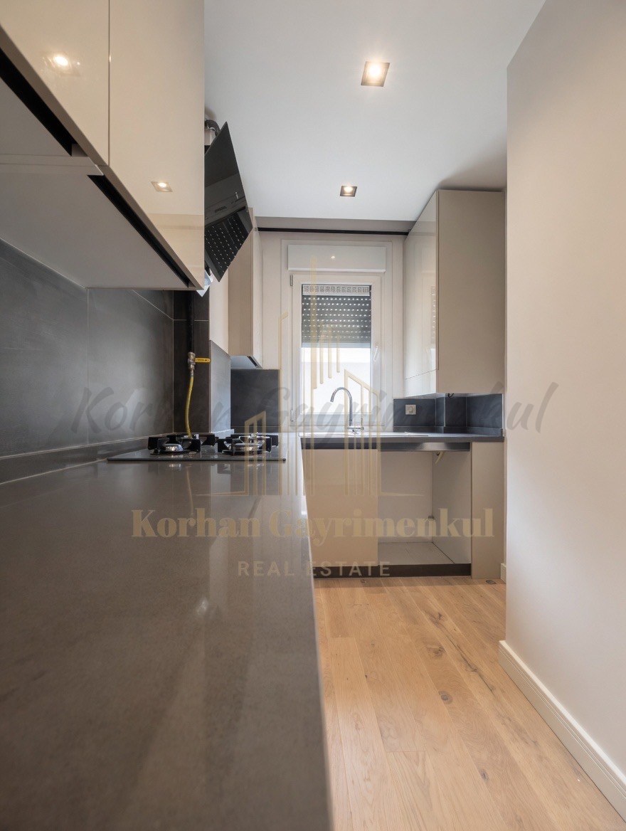 CADDEBOSTAN SAHİLDE BALKONLU EBEVEYN BANYOLU 68M2 NET 2+1 SIFIR