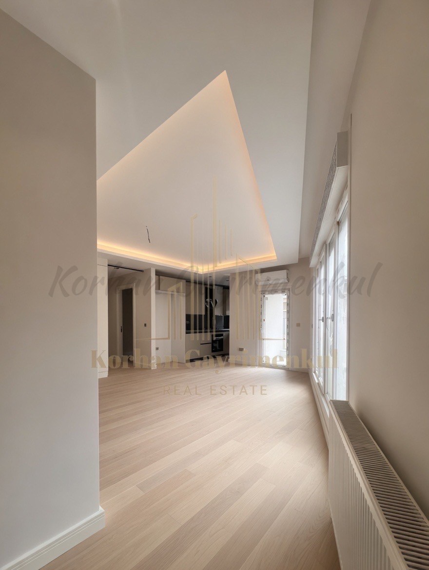 CADDEBOSTAN SAHİLDE BALKONLU EBEVEYN BANYOLU 68M2 NET 2+1 SIFIR