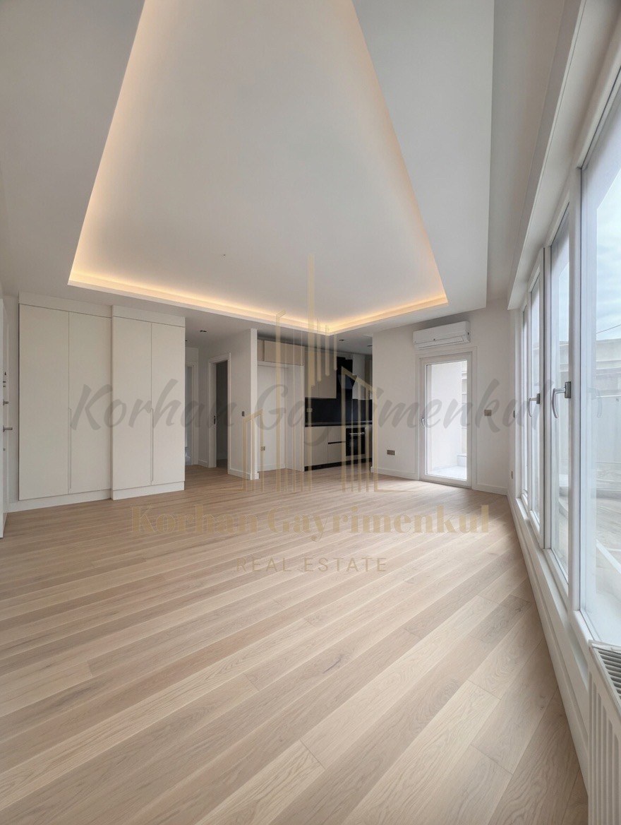 CADDEBOSTAN SAHİLDE BALKONLU EBEVEYN BANYOLU 68M2 NET 2+1 SIFIR