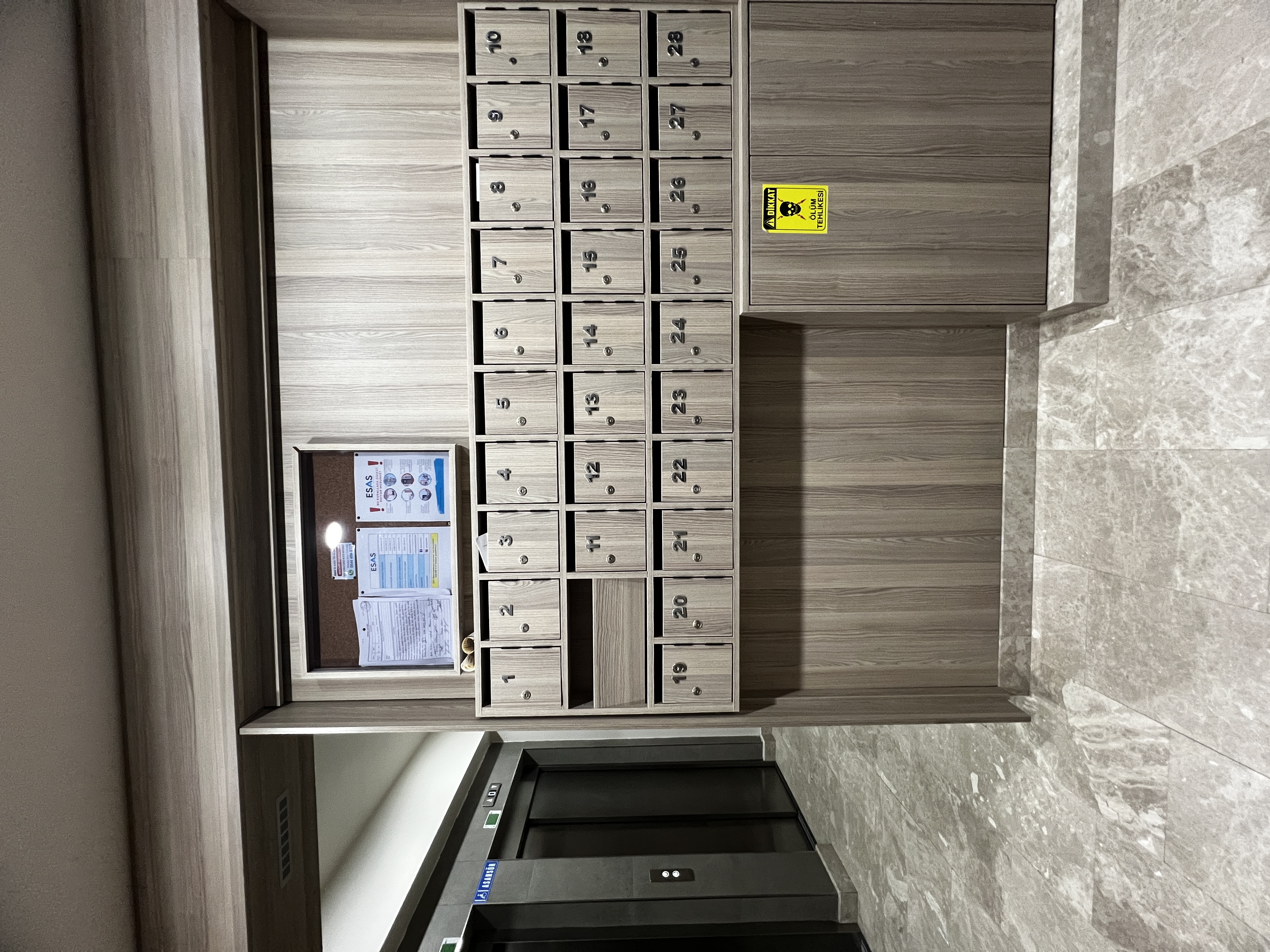 GÖZTEPE ERENKÖY SINIRINDA 98m2 NET 3+1 BALKONLU EBEVEYNLI SIFIR