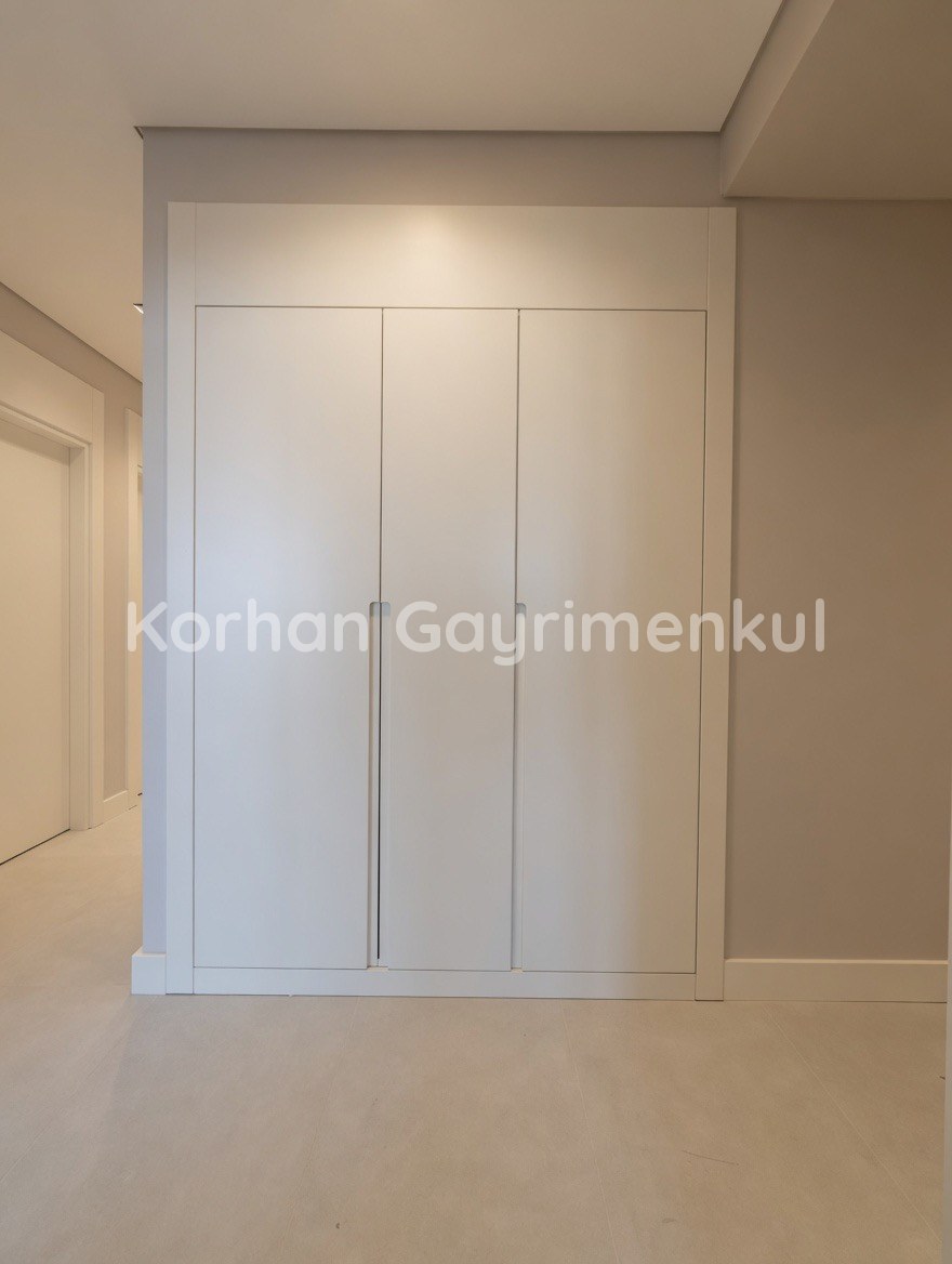 GÖZTEPE ERENKÖY SINIRINDA 98m2 NET 3+1 BALKONLU EBEVEYNLI SIFIR