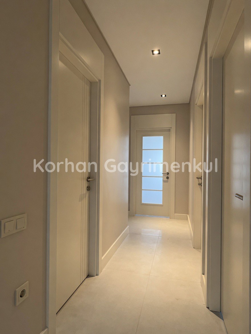 GÖZTEPE ERENKÖY SINIRINDA 98m2 NET 3+1 BALKONLU EBEVEYNLI SIFIR