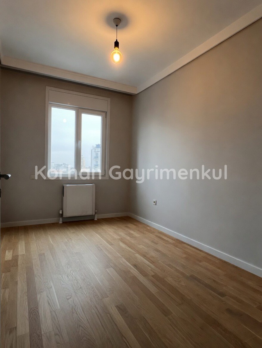 GÖZTEPE ERENKÖY SINIRINDA 98m2 NET 3+1 BALKONLU EBEVEYNLI SIFIR