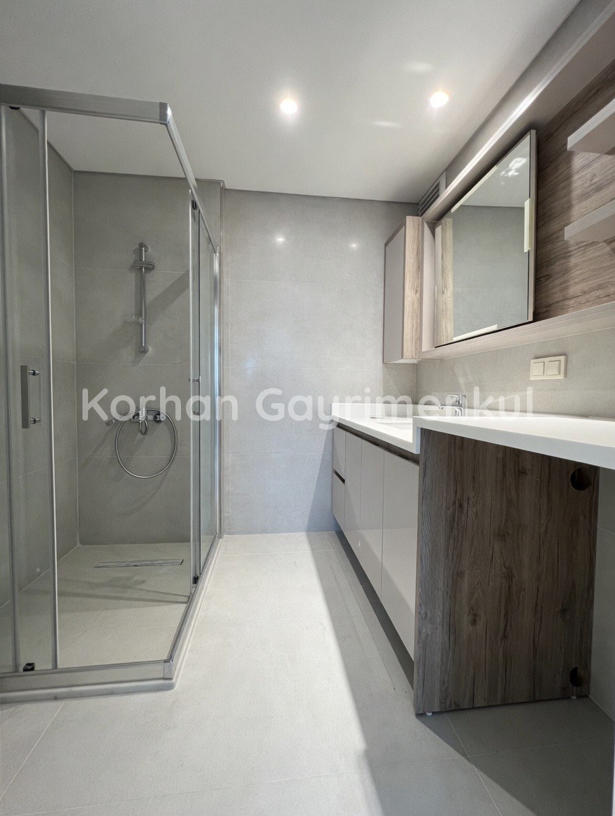 GÖZTEPE ERENKÖY SINIRINDA 98m2 NET 3+1 BALKONLU EBEVEYNLI SIFIR