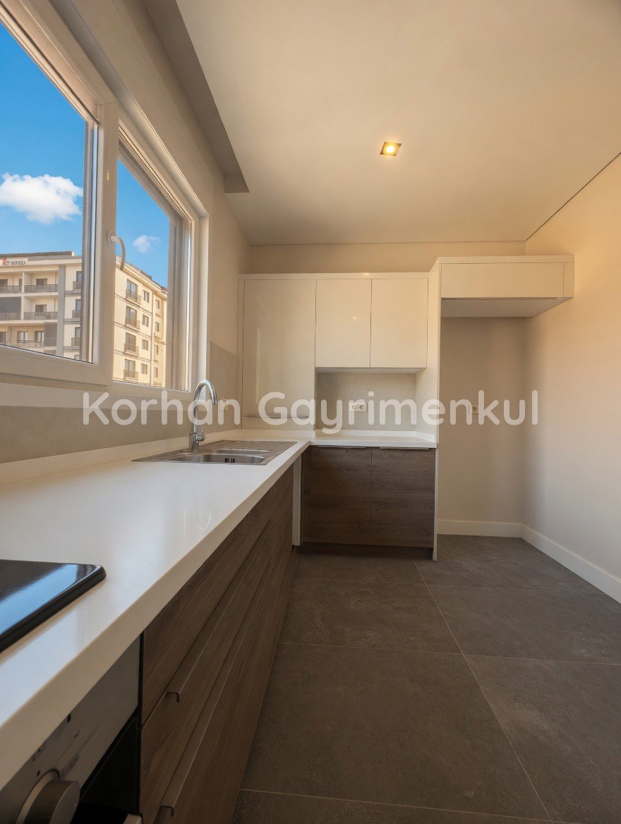 GÖZTEPE METROYA KOMŞU 103m2 BRÜT 2+1 BALKONLU EBEVEYN BANYOLU SIFIR