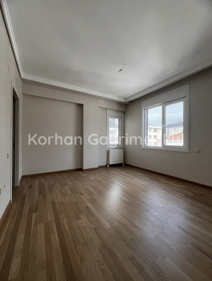 GÖZTEPE METROYA KOMŞU 103m2 BRÜT 2+1 BALKONLU EBEVEYN BANYOLU SIFIR