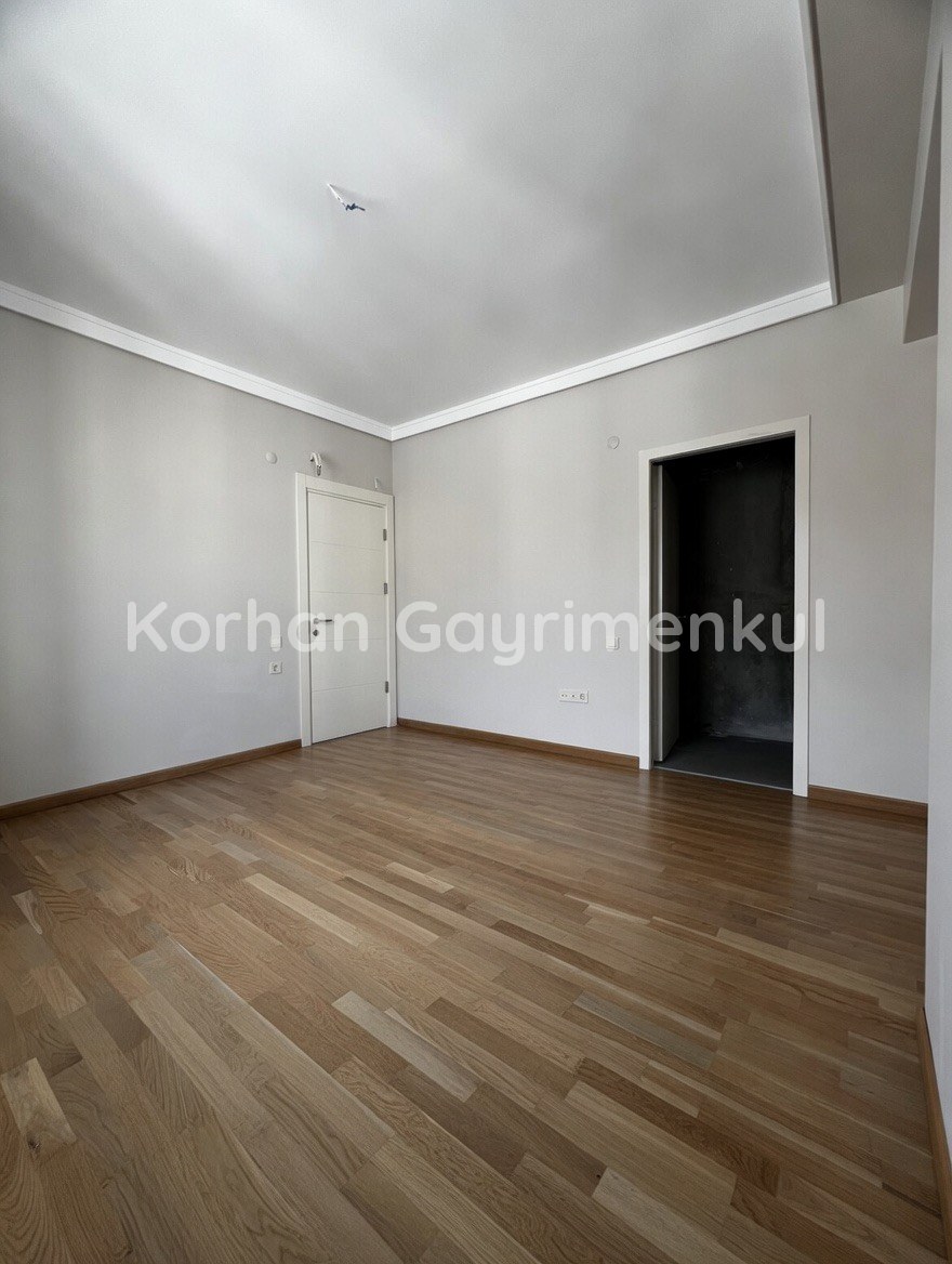 GÖZTEPE METROYA KOMŞU 103m2 BRÜT 2+1 BALKONLU EBEVEYN BANYOLU SIFIR