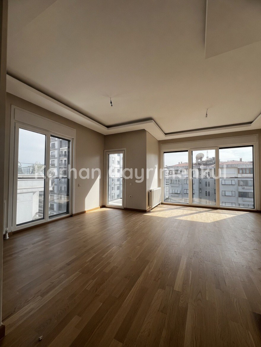 GÖZTEPE METROYA KOMŞU 103m2 BRÜT 2+1 BALKONLU EBEVEYN BANYOLU SIFIR