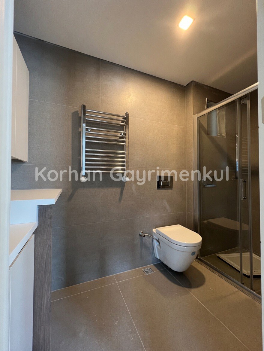 GÖZTEPE METROYA KOMŞU 103m2 BRÜT 2+1 BALKONLU EBEVEYN BANYOLU SIFIR