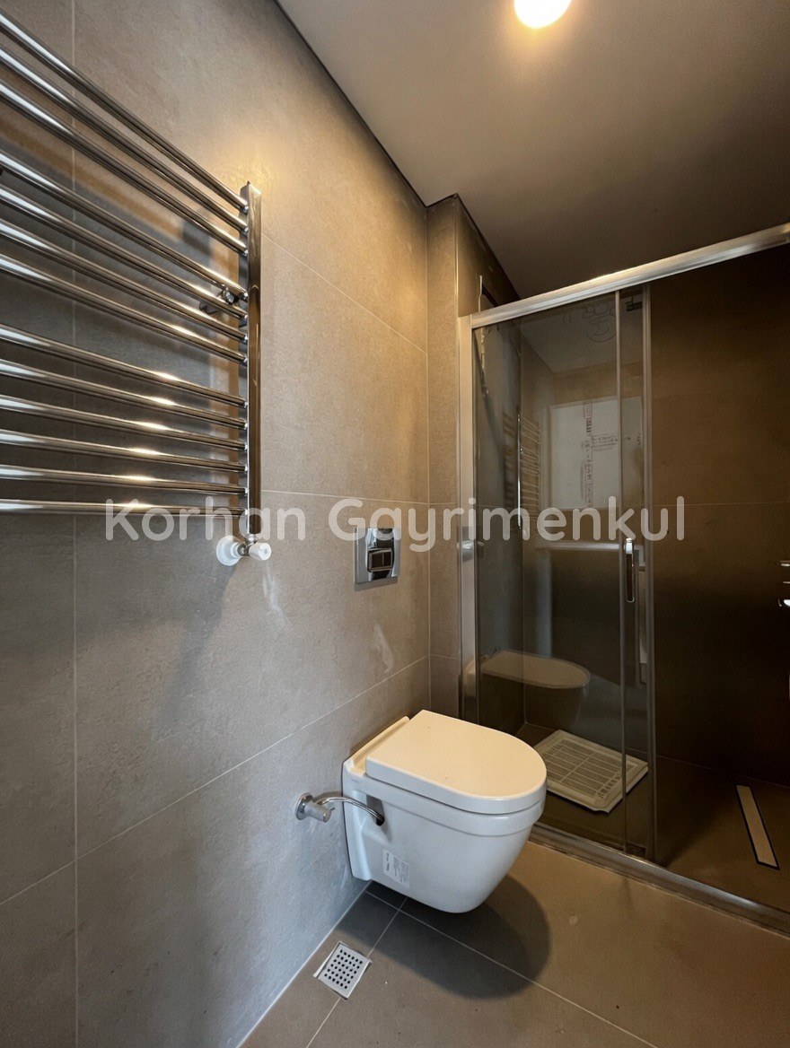 GÖZTEPE METROYA KOMŞU 103m2 BRÜT 2+1 BALKONLU EBEVEYN BANYOLU SIFIR