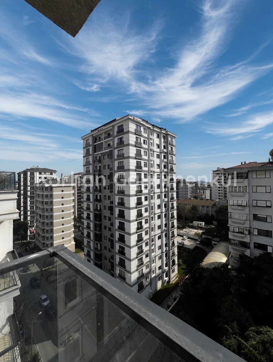 GÖZTEPE METROYA KOMŞU 103m2 BRÜT 2+1 BALKONLU EBEVEYN BANYOLU SIFIR