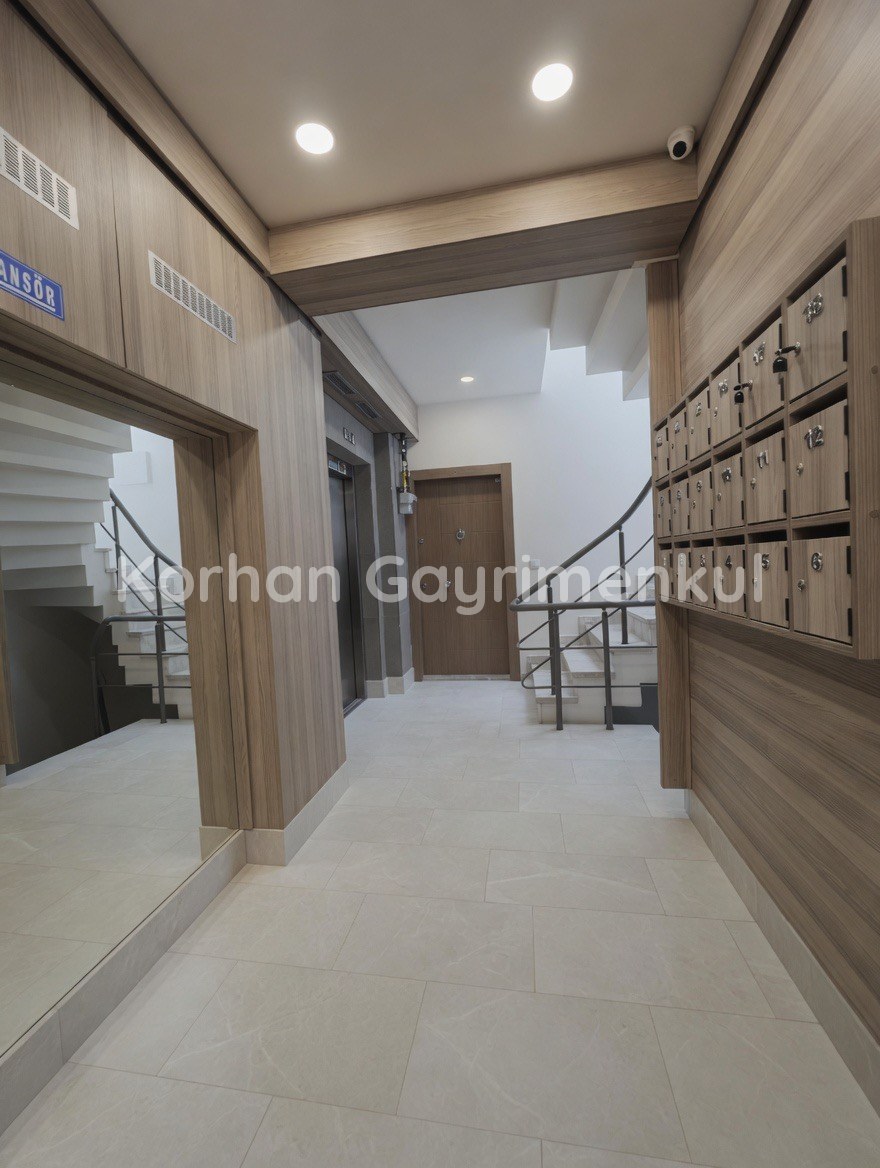 GÖZTEPE METROYA KOMŞU 103m2 BRÜT 2+1 BALKONLU EBEVEYN BANYOLU SIFIR