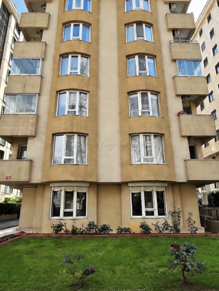 GÖZTEPE MARMARAYA ÇOK YAKIN MERKEZİ LOKASYON 80M2 NET 2+1