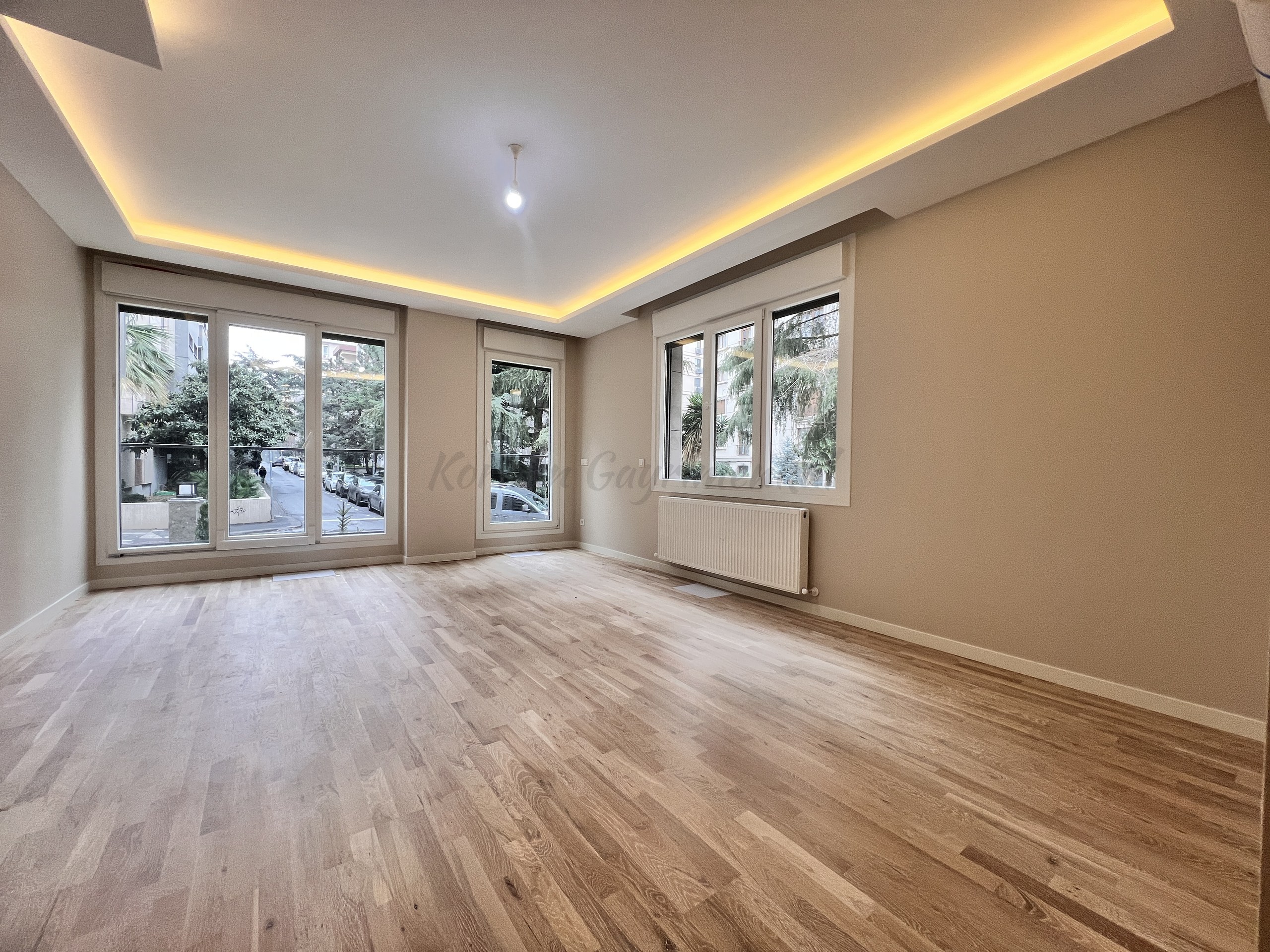 ERENKÖY BAĞDAT CADDESİNE YAKIN SIFIR 95M2 2+1 YÜKSEK GİRİŞ