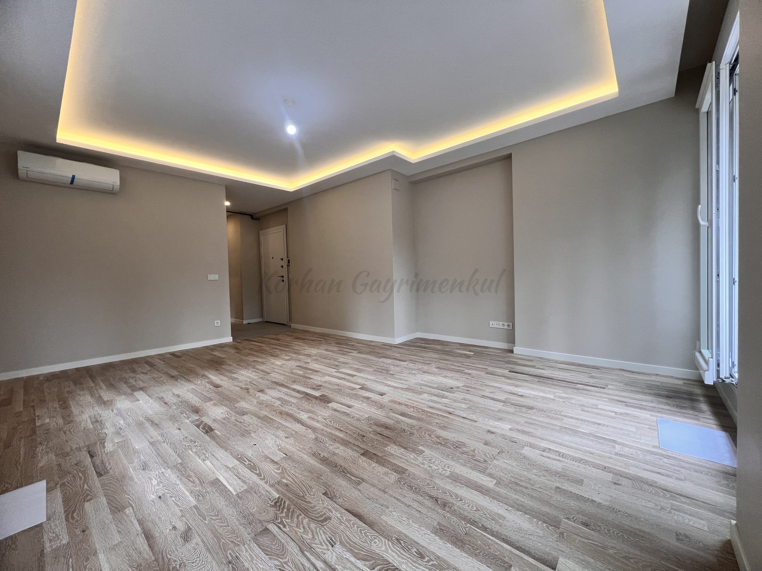 ERENKÖY BAĞDAT CADDESİNE YAKIN SIFIR 95M2 2+1 YÜKSEK GİRİŞ