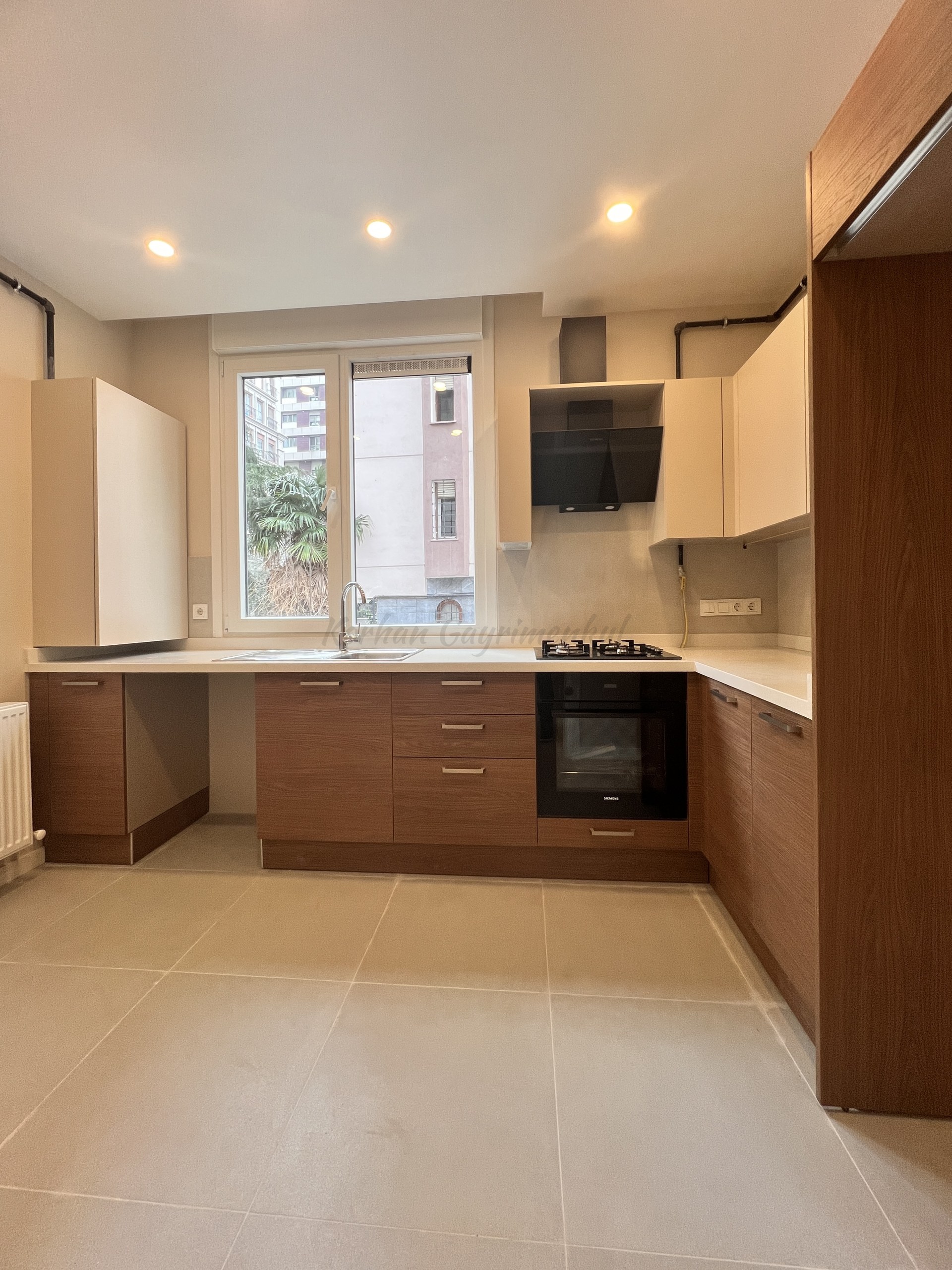 ERENKÖY BAĞDAT CADDESİNE YAKIN SIFIR 95M2 2+1 YÜKSEK GİRİŞ