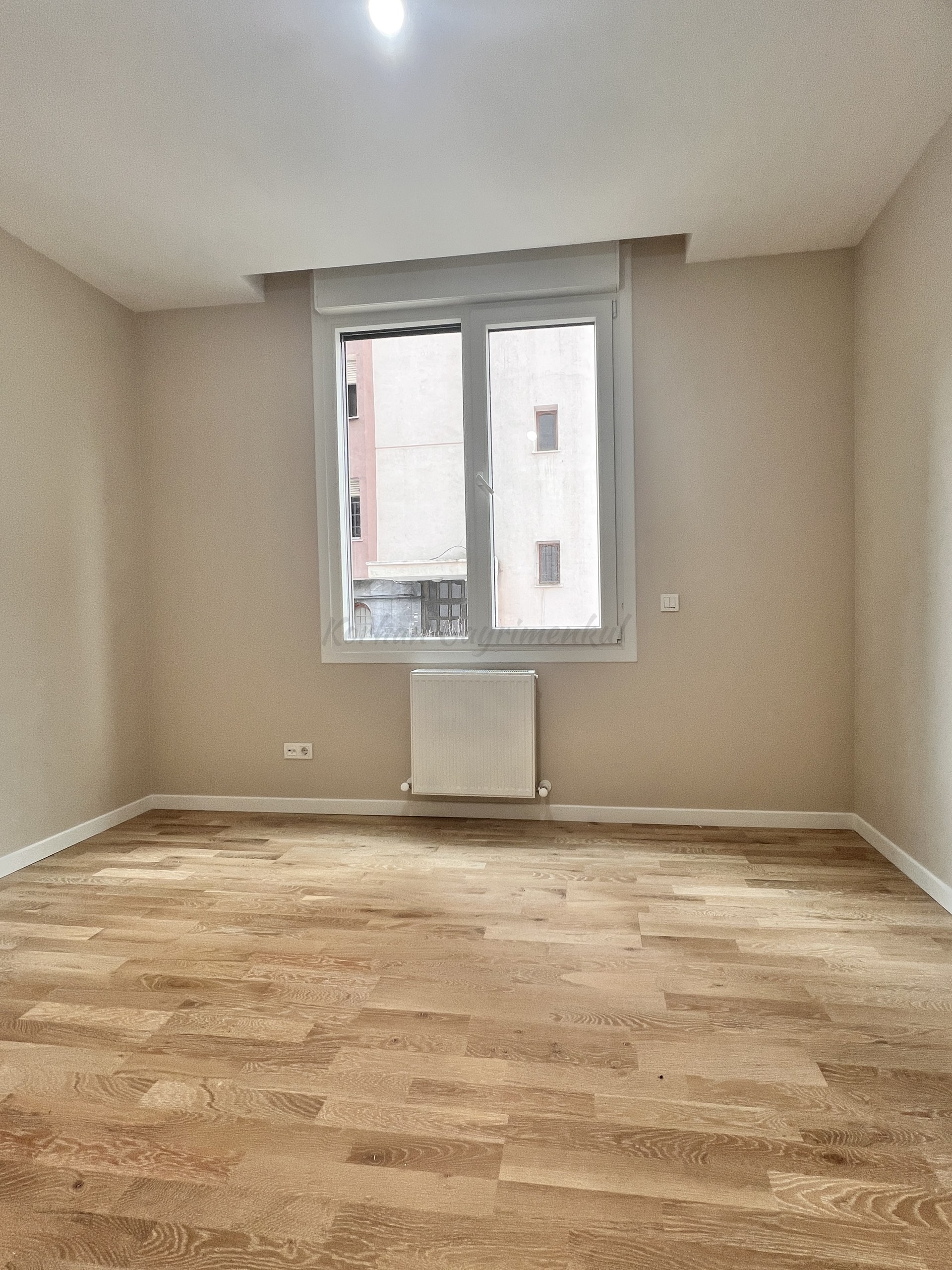 ERENKÖY BAĞDAT CADDESİNE YAKIN SIFIR 95M2 2+1 YÜKSEK GİRİŞ
