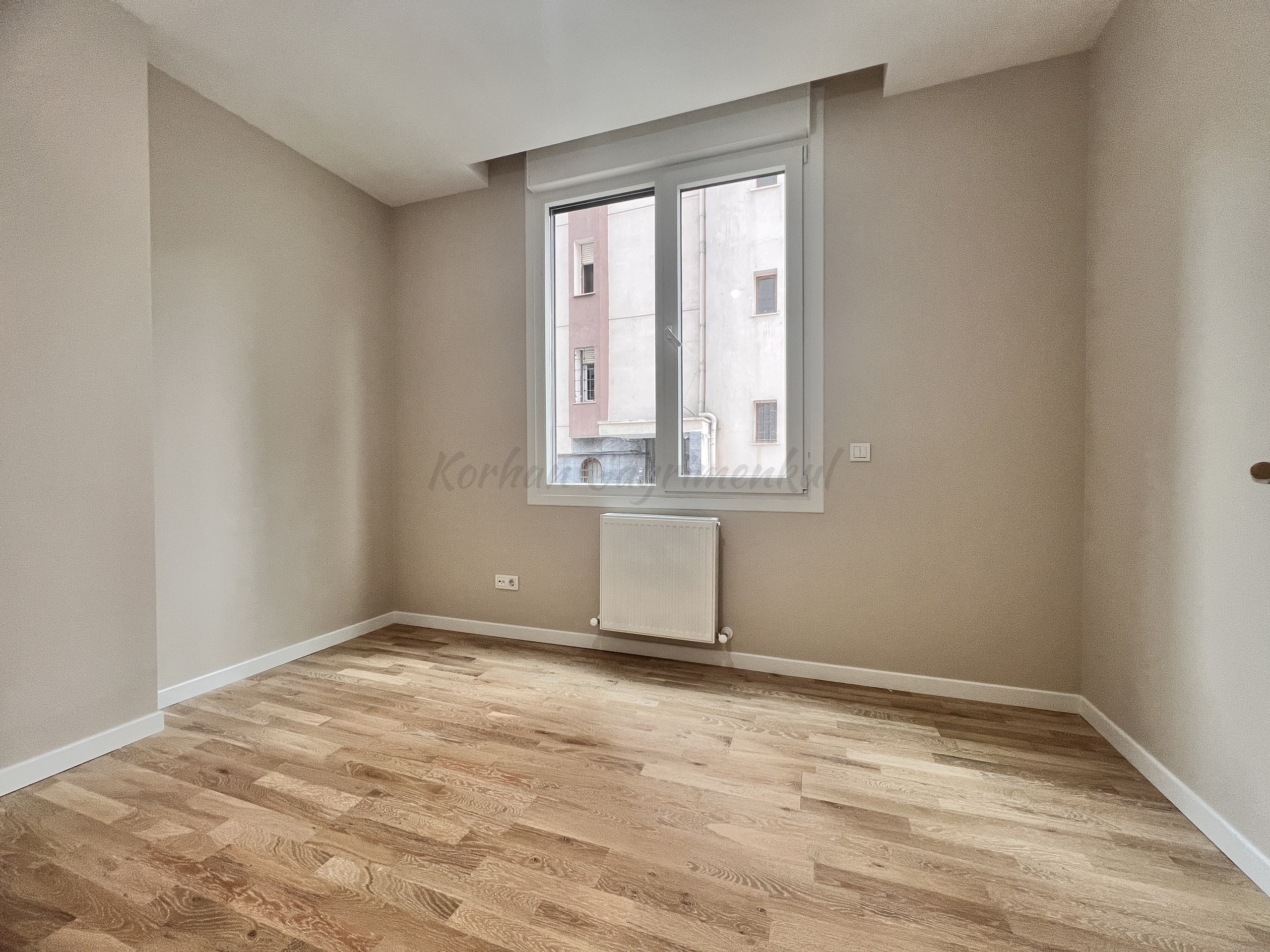 ERENKÖY BAĞDAT CADDESİNE YAKIN SIFIR 95M2 2+1 YÜKSEK GİRİŞ