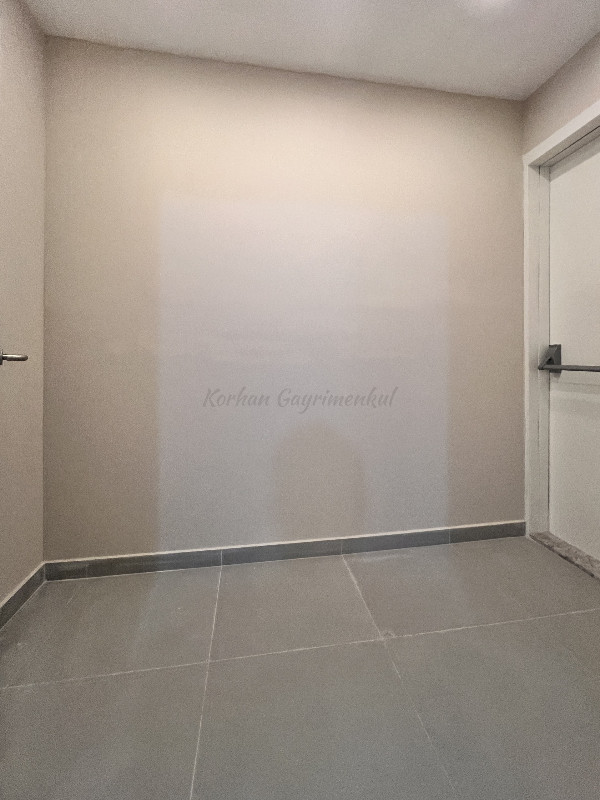 ERENKÖY BAĞDAT CADDESİNE YAKIN SIFIR 95M2 2+1 YÜKSEK GİRİŞ