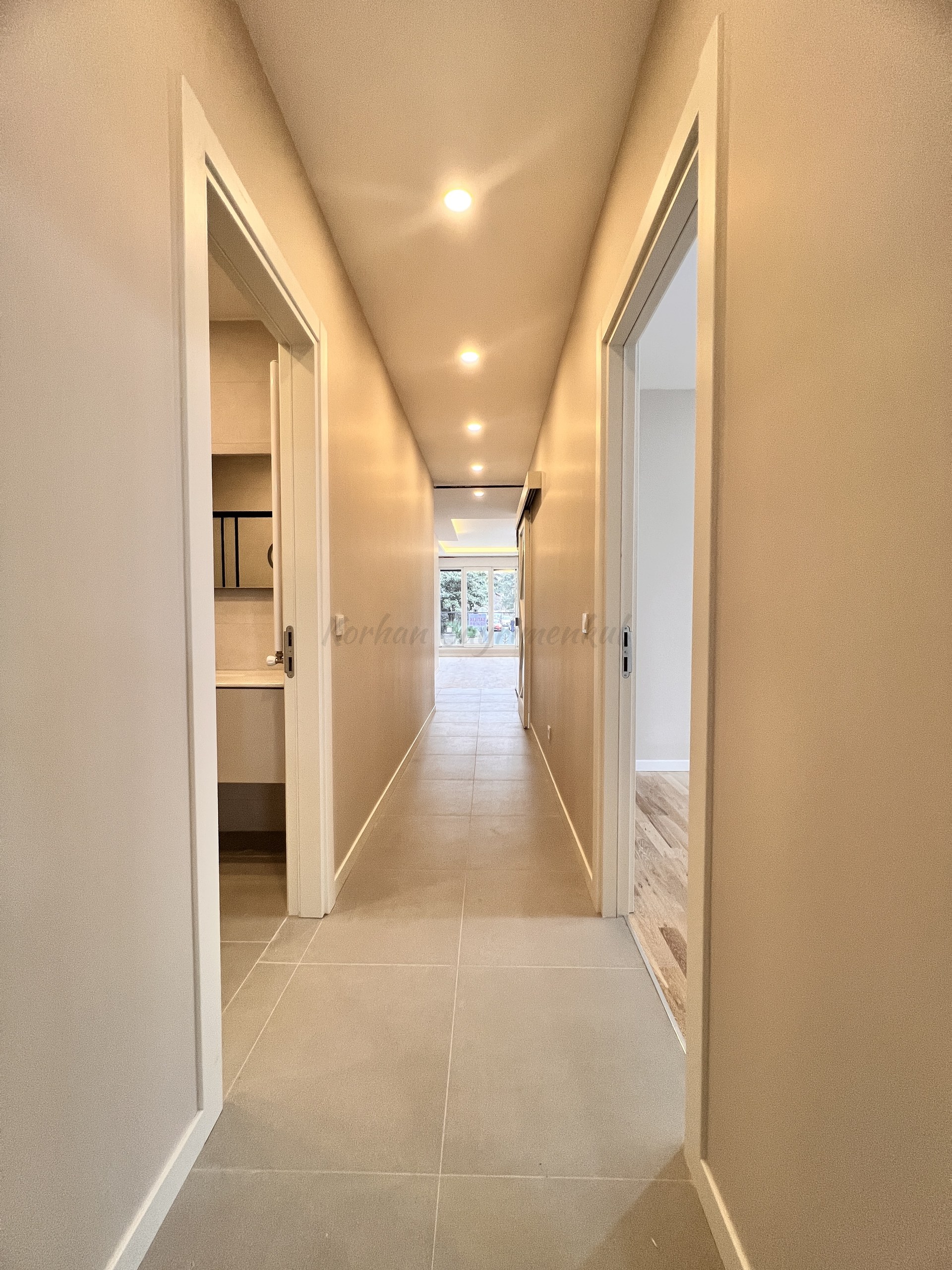ERENKÖY BAĞDAT CADDESİNE YAKIN SIFIR 95M2 2+1 YÜKSEK GİRİŞ