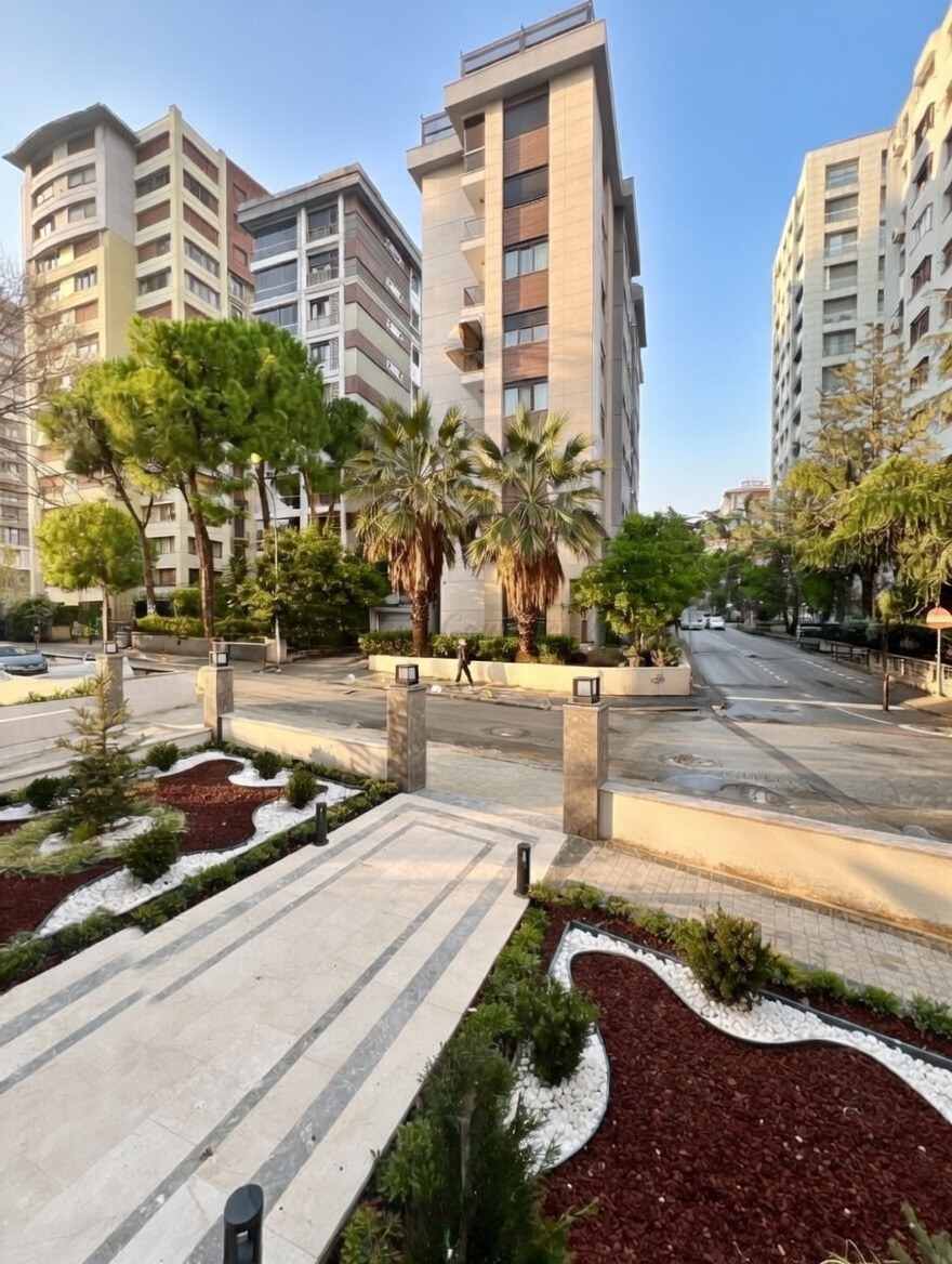 ERENKÖY BAĞDAT CADDESİNE YAKIN SIFIR 95M2 2+1 YÜKSEK GİRİŞ