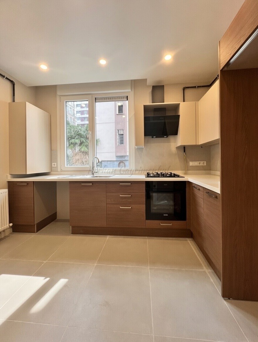 ERENKÖY BAĞDAT CADDESİNE YAKIN SIFIR 95M2 2+1 YÜKSEK GİRİŞ