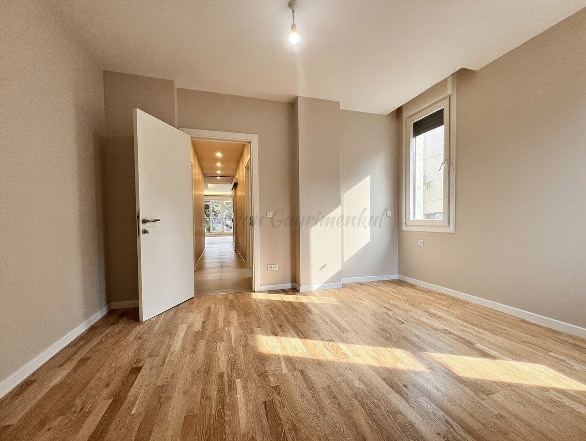 ERENKÖY BAĞDAT CADDESİNE YAKIN SIFIR 95M2 2+1 YÜKSEK GİRİŞ