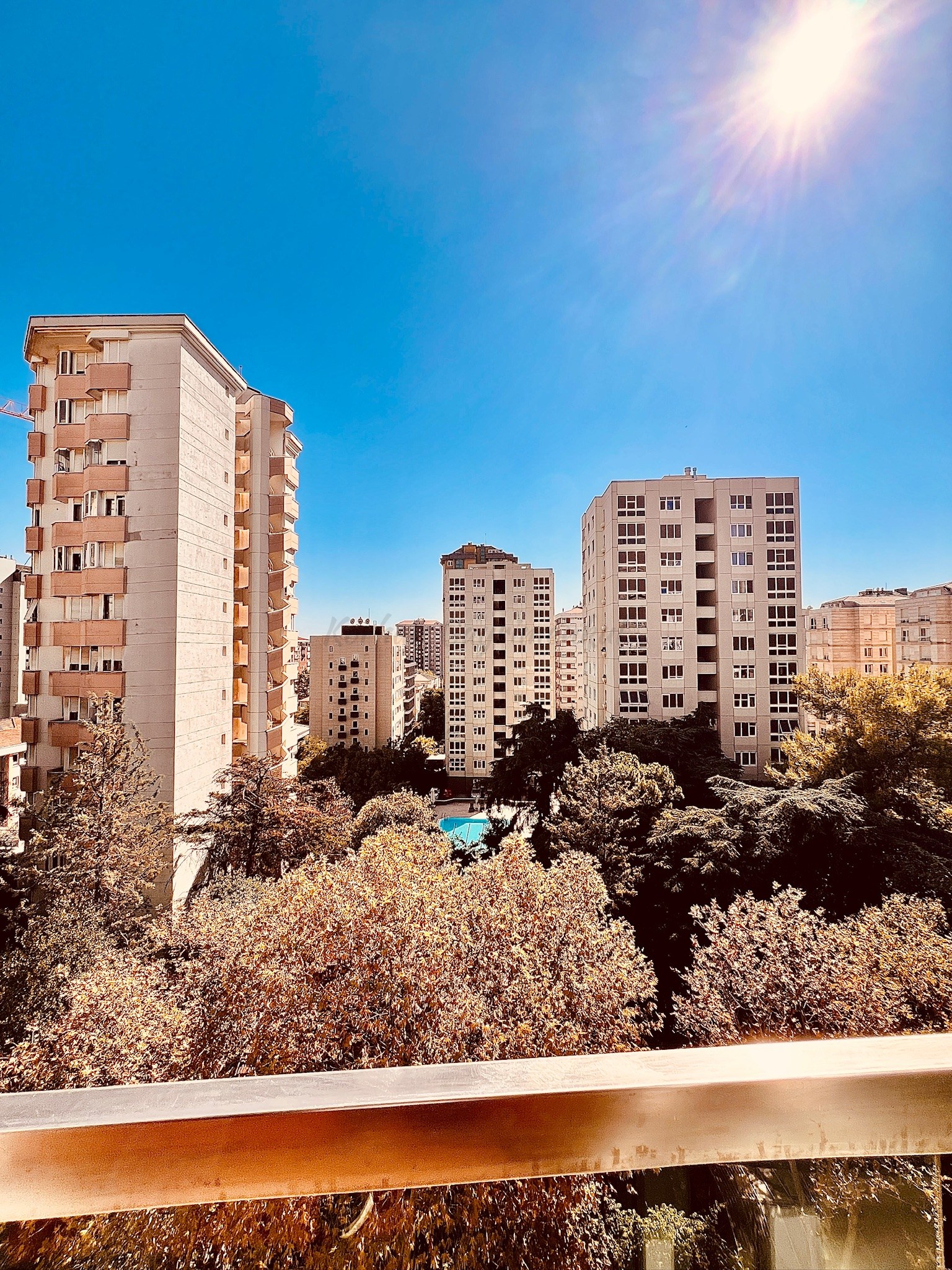 ERENKÖYDE BAĞDATA ÇOK YAKIN SİTE İÇERİSİNDE 150M2 3+1