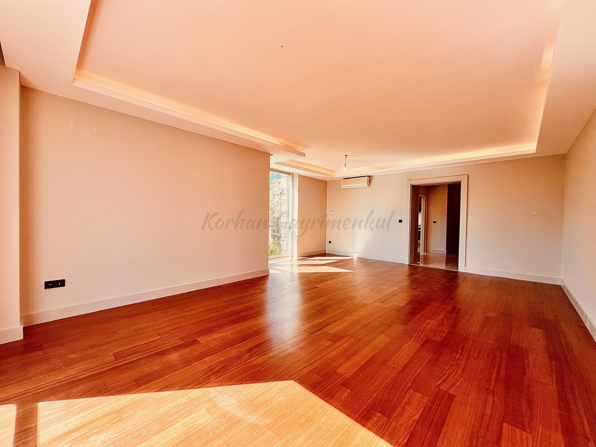 ERENKÖYDE BAĞDATA ÇOK YAKIN SİTE İÇERİSİNDE 150M2 3+1