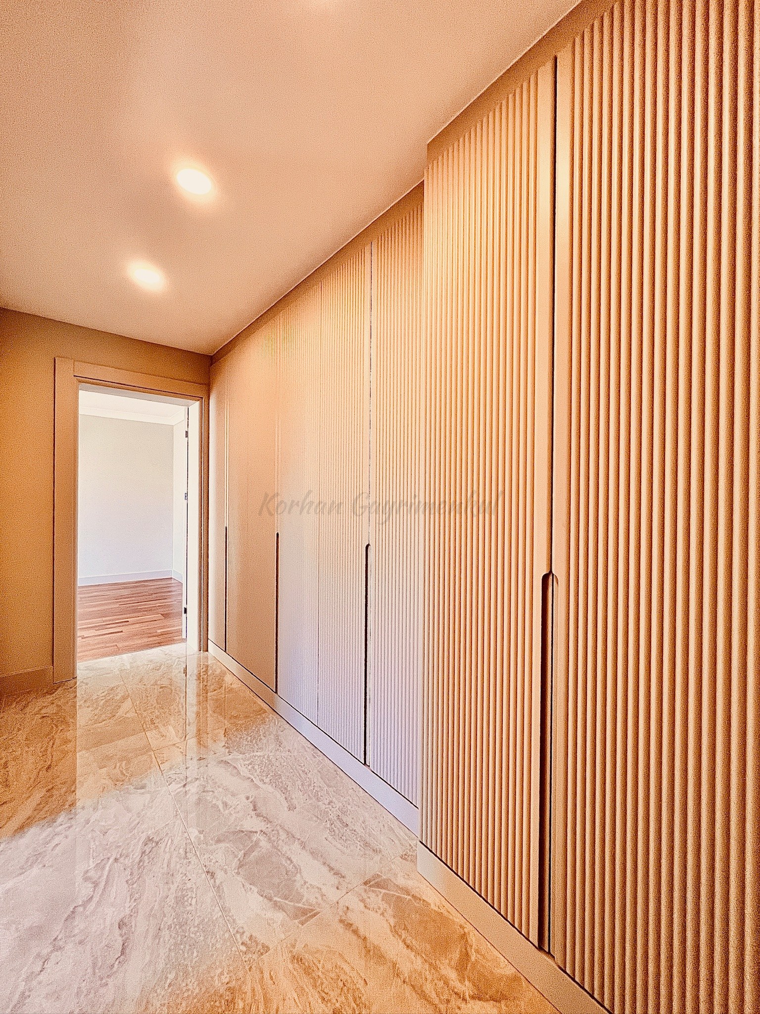 ERENKÖYDE BAĞDATA ÇOK YAKIN SİTE İÇERİSİNDE 150M2 3+1