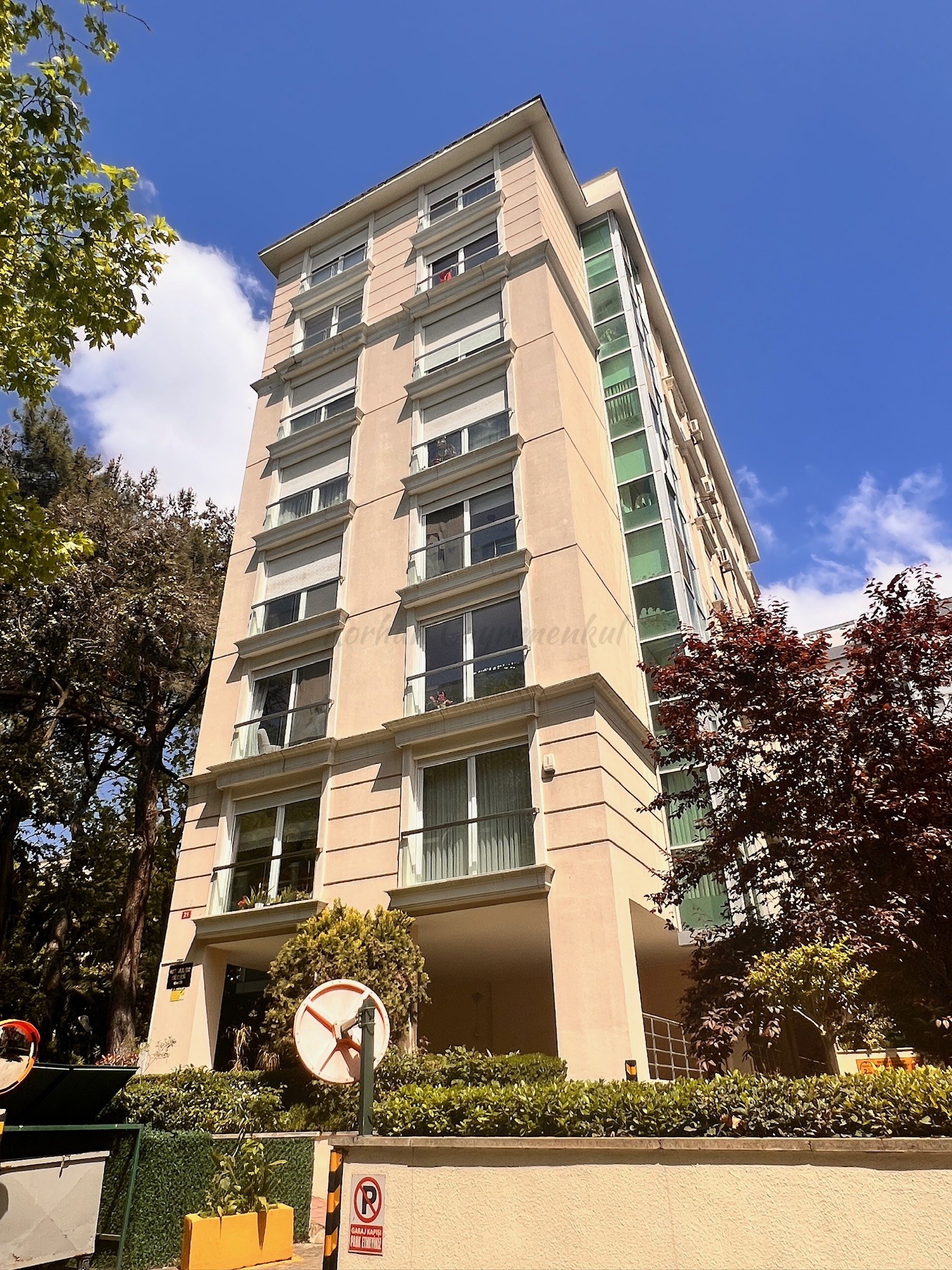 ERENKÖYDE BAĞDATA ÇOK YAKIN SİTE İÇERİSİNDE 150M2 3+1