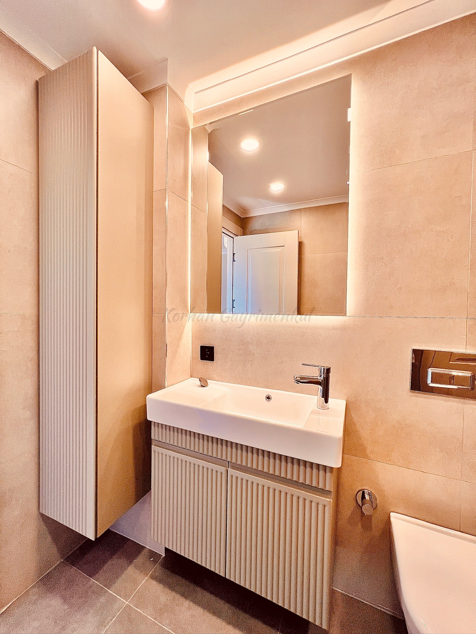 ERENKÖYDE BAĞDATA ÇOK YAKIN SİTE İÇERİSİNDE 150M2 3+1