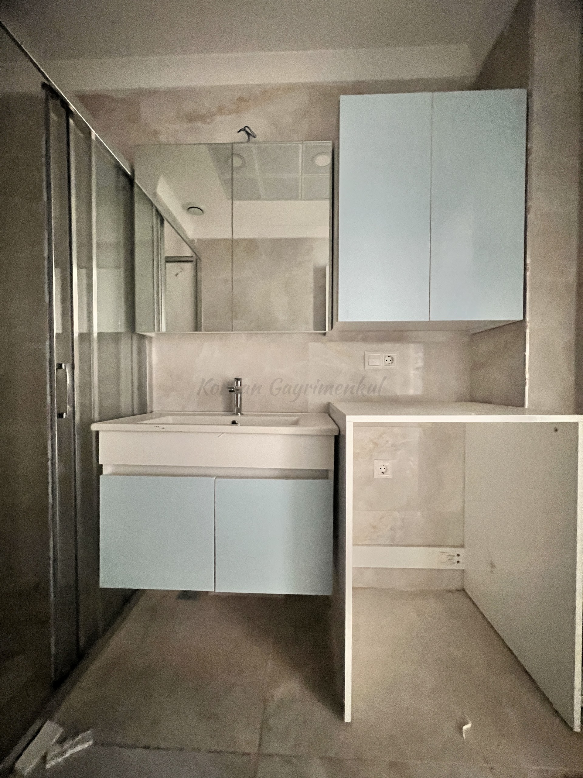 GÖZTEPE BAĞDAT CADDESİNE YÜRÜME MESAFESİNDE BALKONLU 90M2 NET3+1