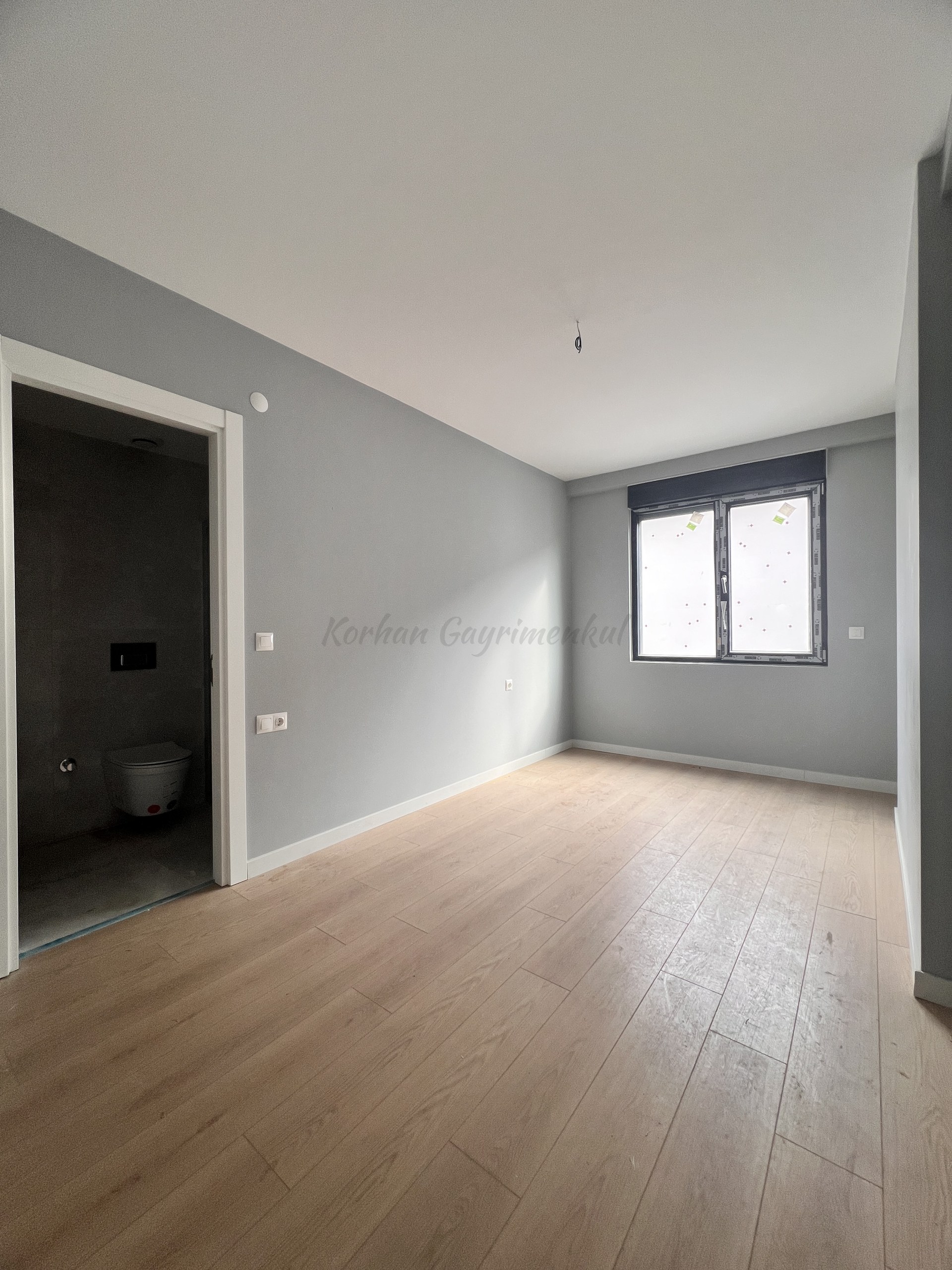 GÖZTEPE BAĞDAT CADDESİNE YÜRÜME MESAFESİNDE BALKONLU 90M2 NET3+1