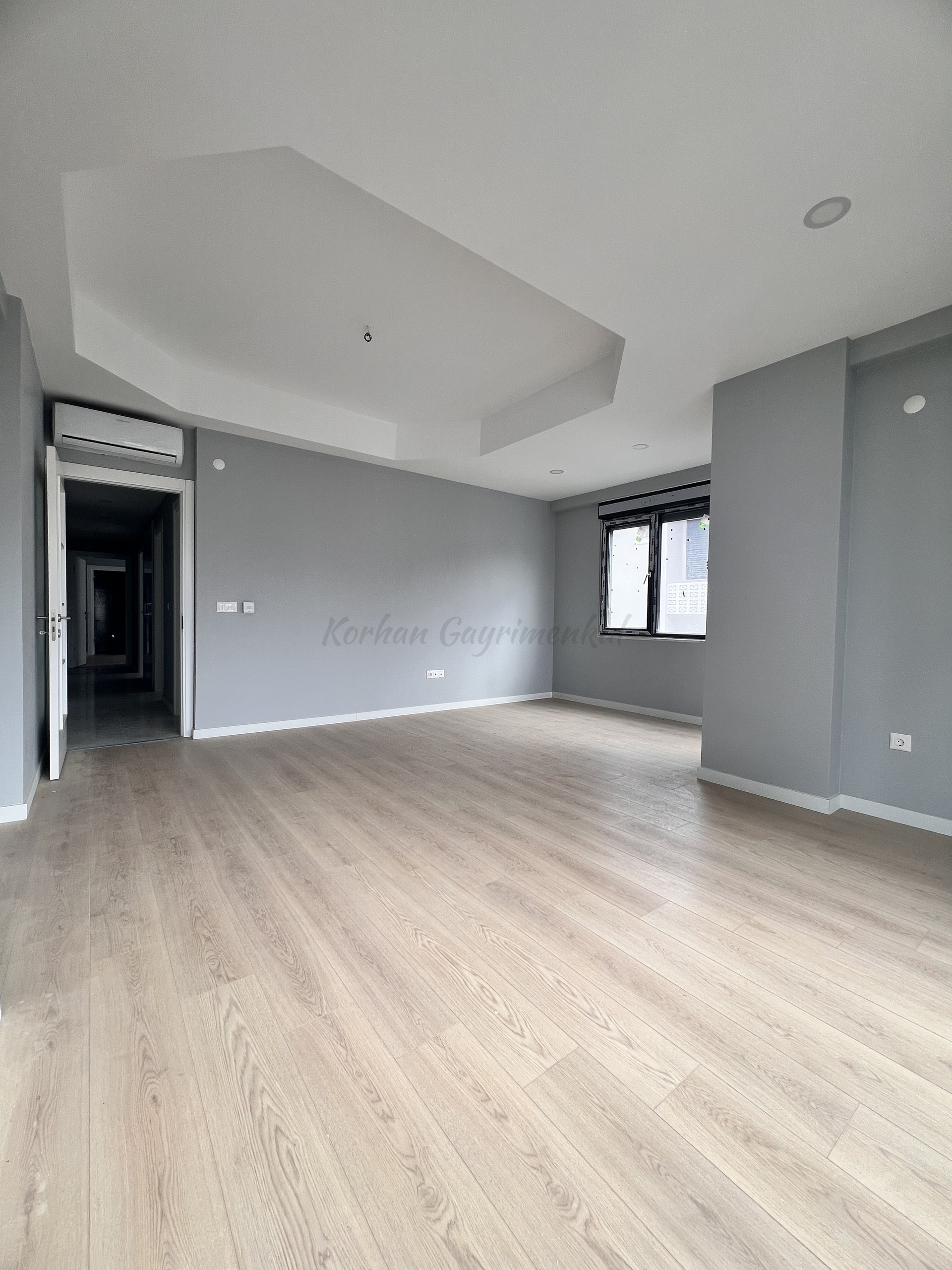 GÖZTEPE BAĞDAT CADDESİNE YÜRÜME MESAFESİNDE BALKONLU 90M2 NET3+1
